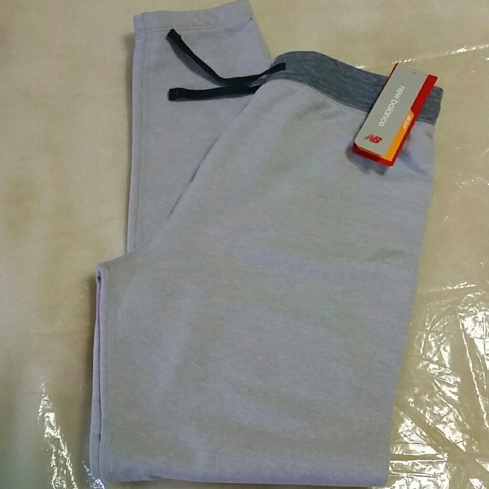 New Balance joggers NWT L14